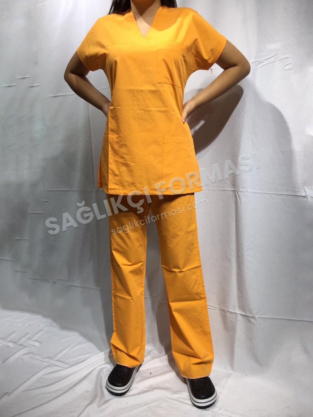 Şık Hemşire Forması Takımı – HRMS-0399